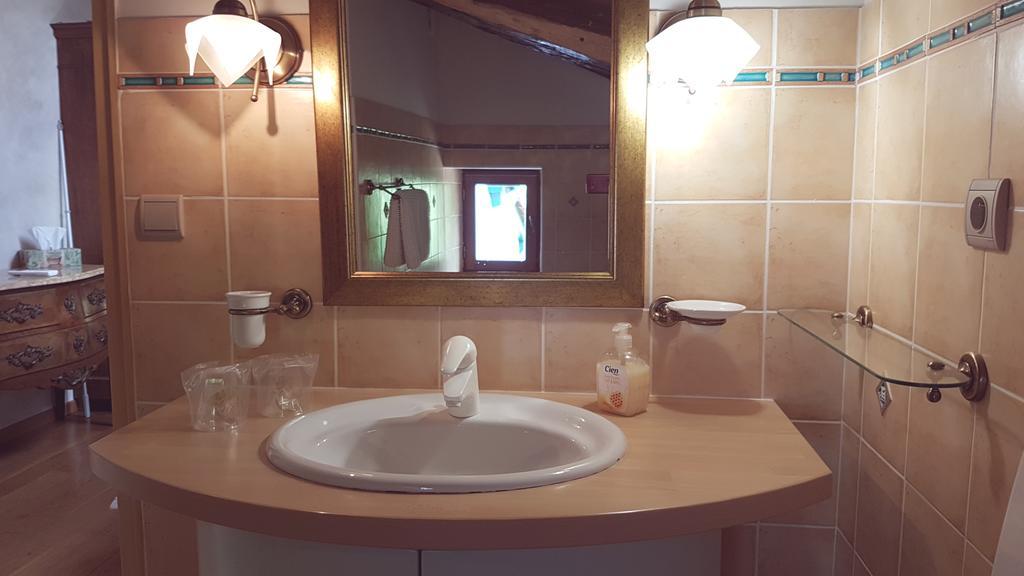 Chambre D'Hotes Moulin Urketa Ayherre Rom bilde