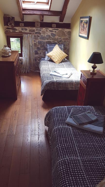Chambre D'Hotes Moulin Urketa Ayherre Rom bilde